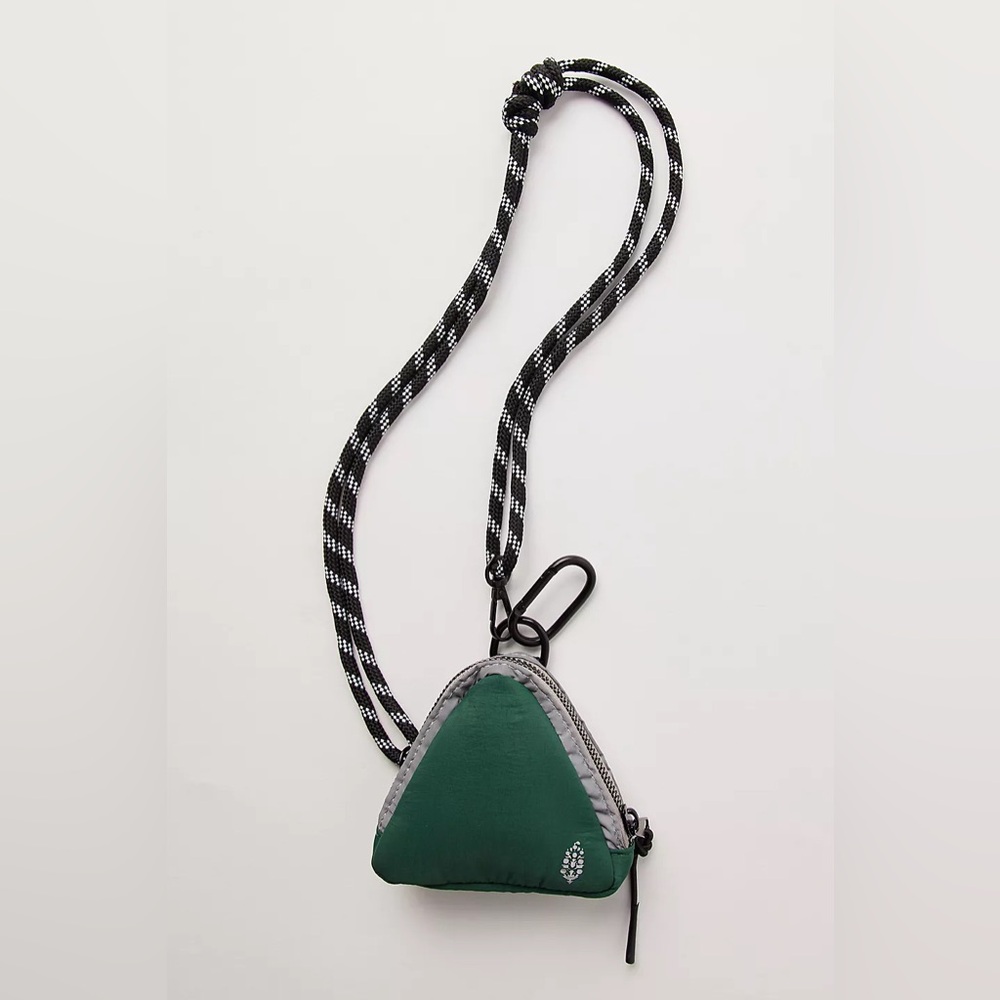 Altitude Multi Mini Pouch NWT Evergreen